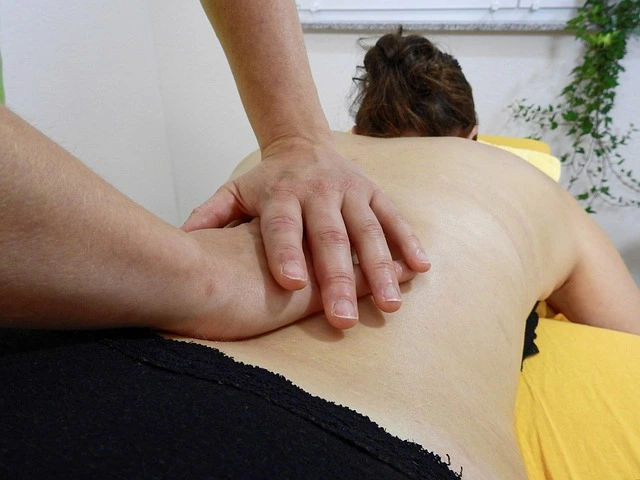 Døjer du også med rygproblemer? Her er 10 ting du kan gøre i dag